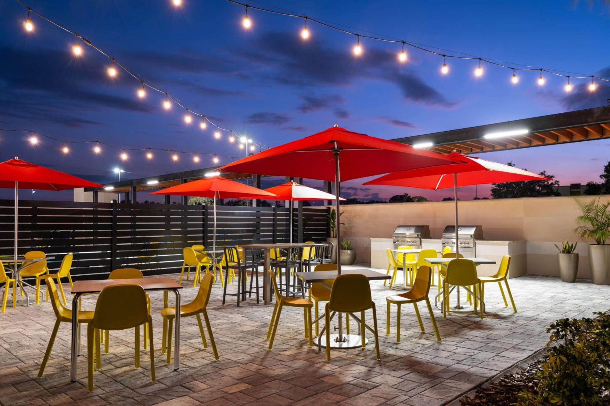 Home2 Suites By Hilton Winter Haven Extérieur photo